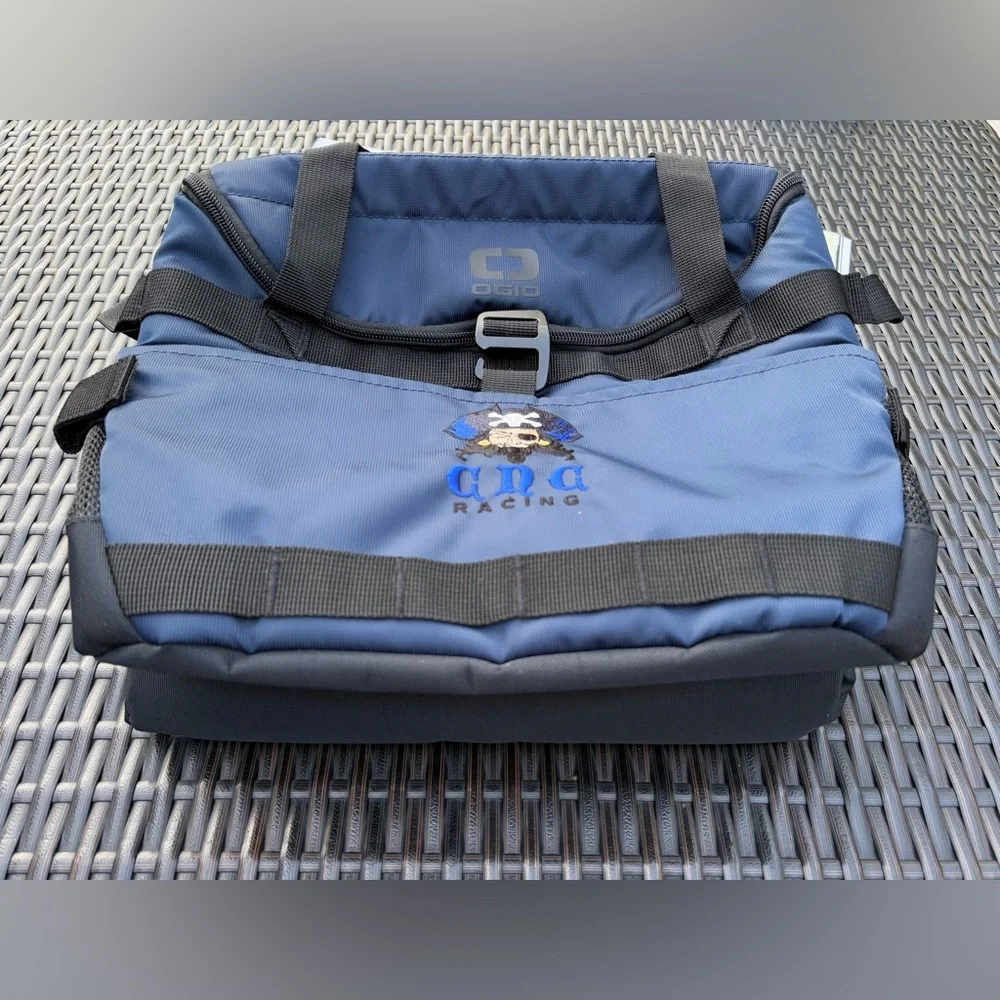 New OGIO 24 Pack-Cooler In Navy Blue/Black * Embroidered Logo